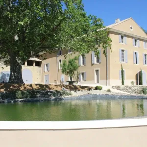 Visite de Chateauneuf du Pape (2h) – Groupe de 1 à 20 pers